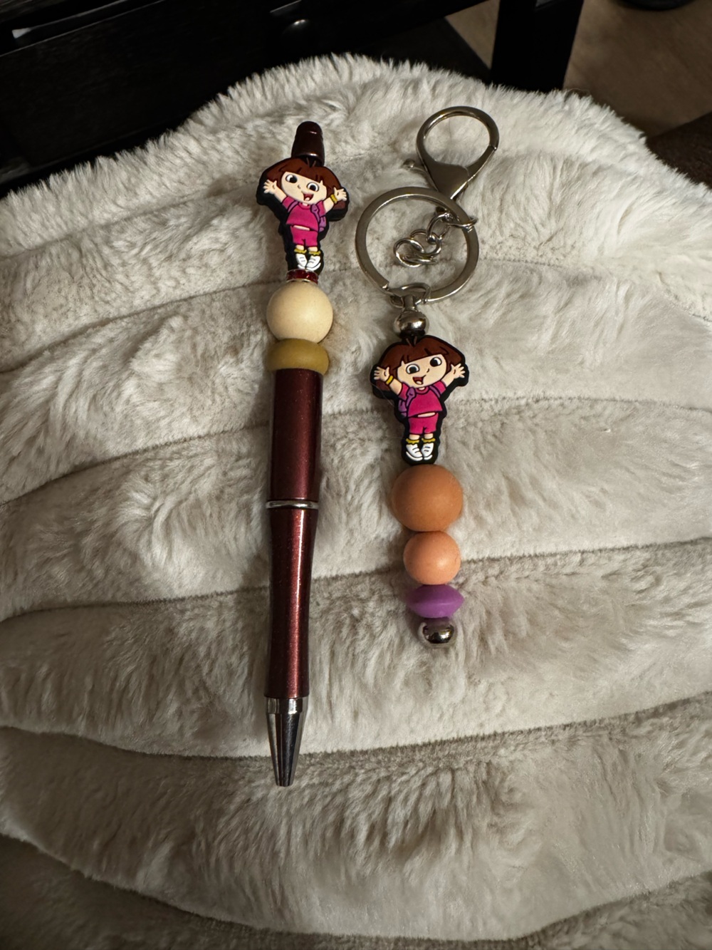 Dora The Explorer Pen and Keychain Set